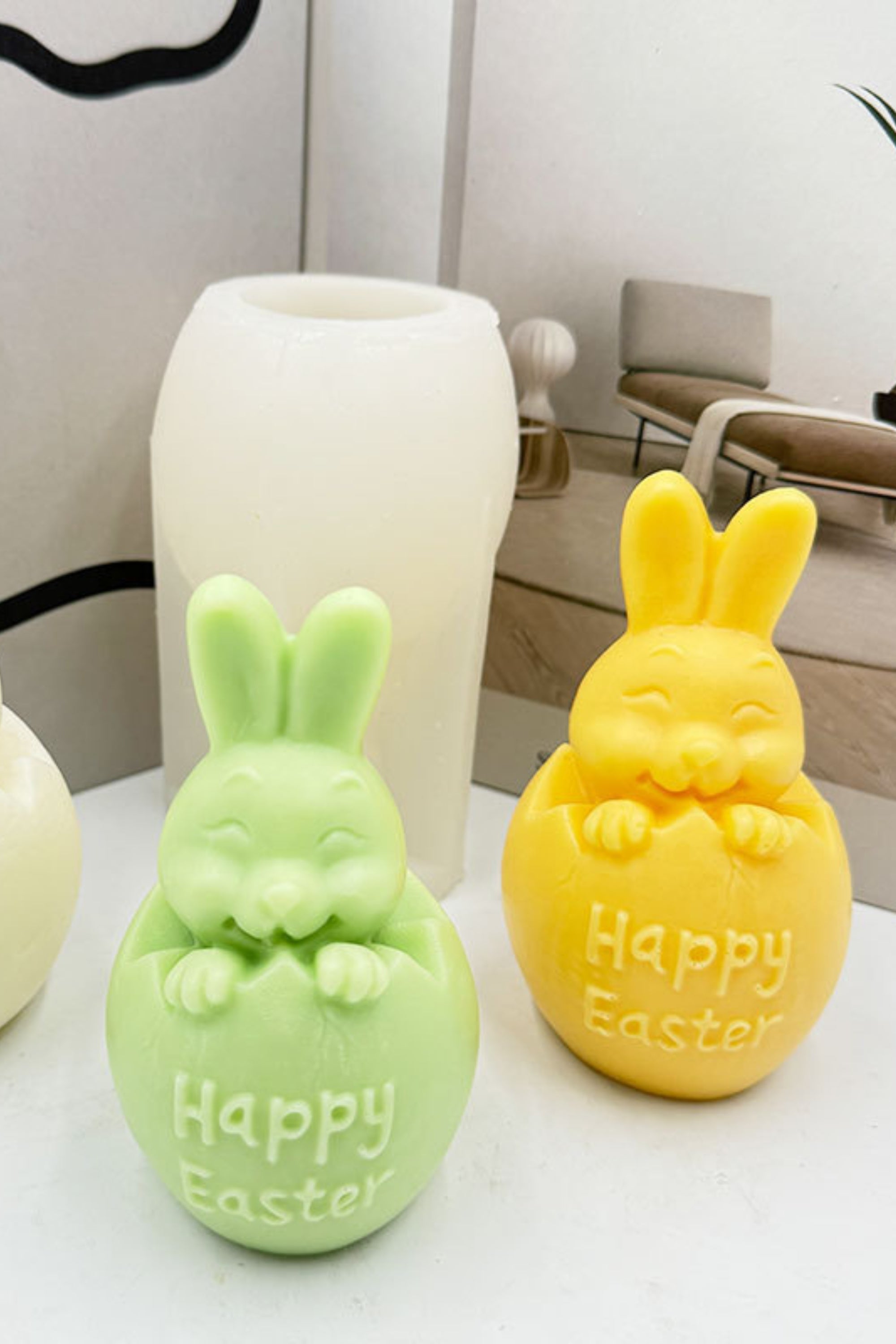 Silicone candle mold - Easter egg with a rabbit