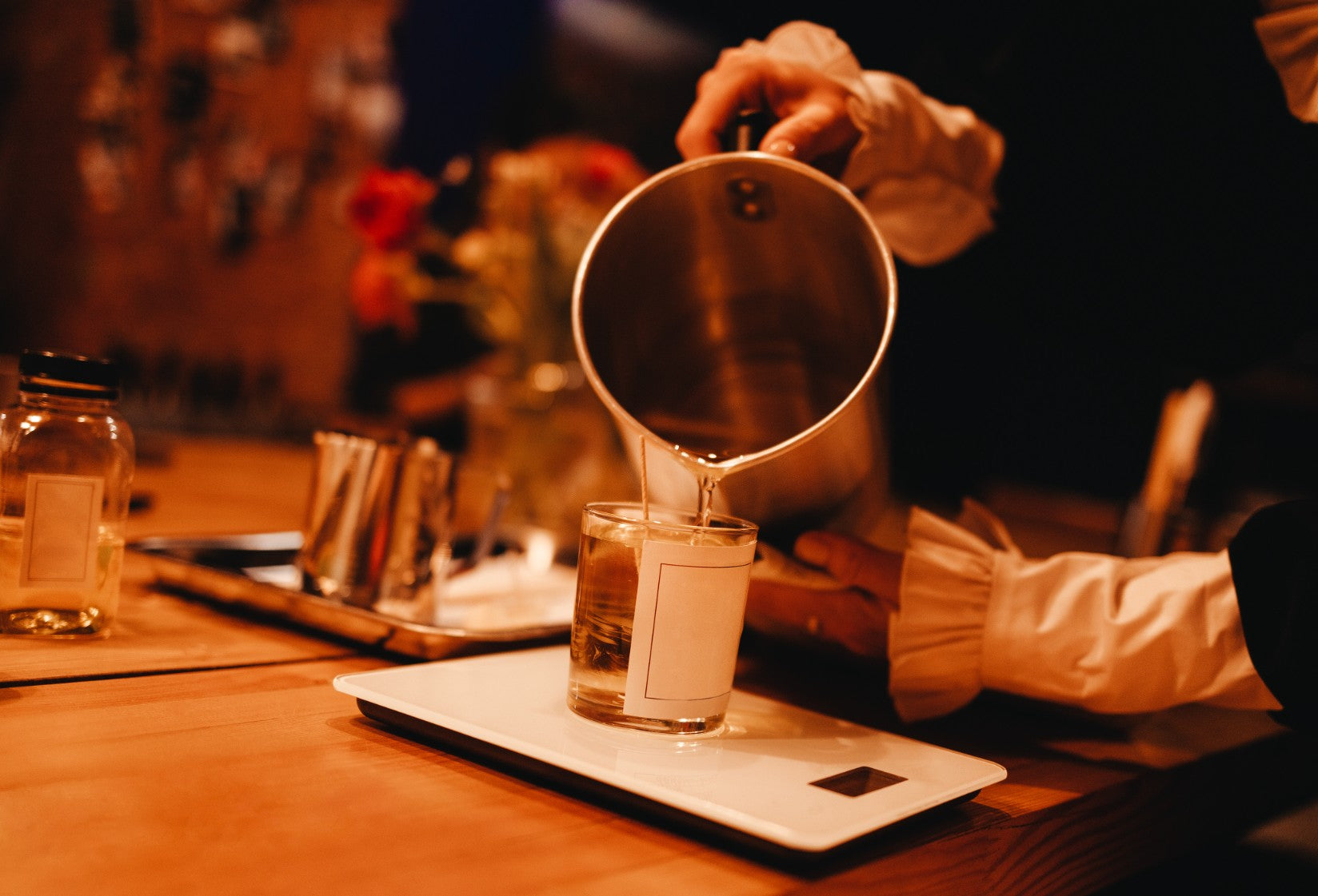 Kerzenherstellungs-Zubehörset: Schmelztopf, Trichter, Thermometer und Schaufel aus Edelstahl.